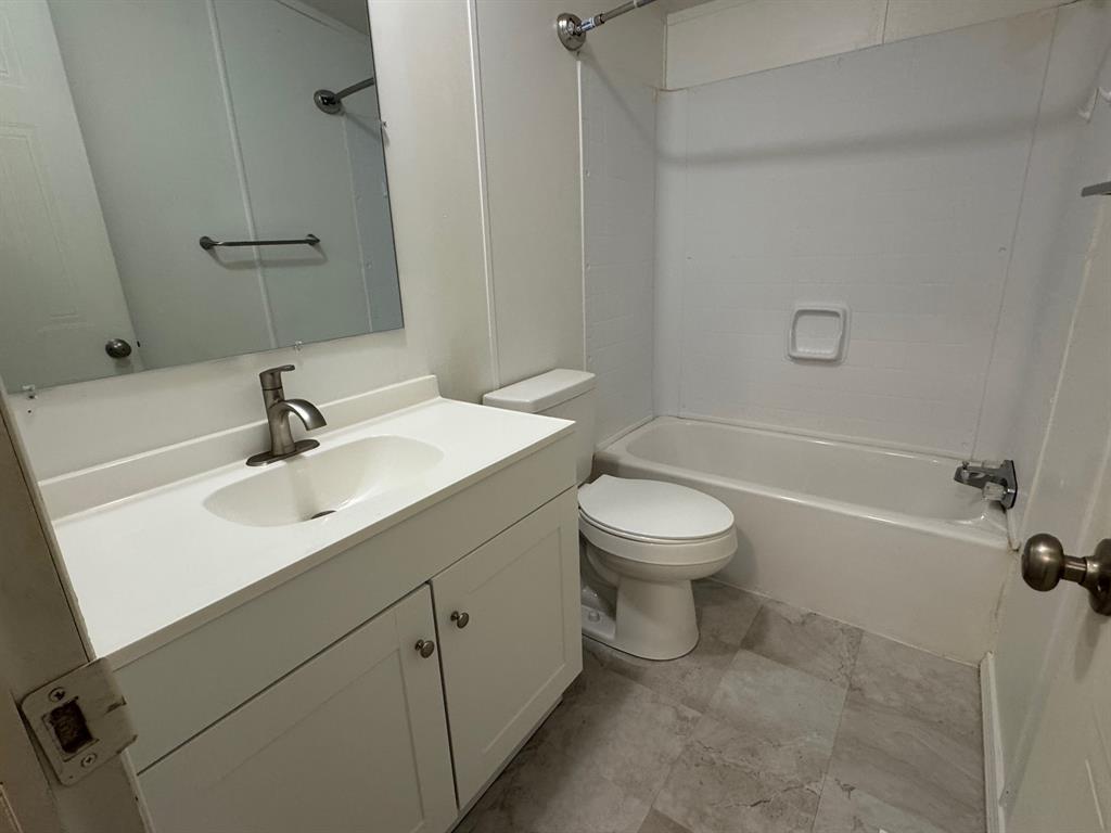 16277 Wild Oak Lane, Conroe, Texas image 8