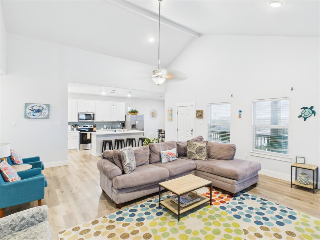 2403 S Bronte Street