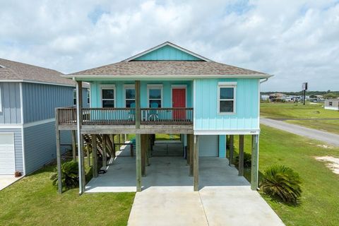 2403 S Bronte Street Rockport TX 78382