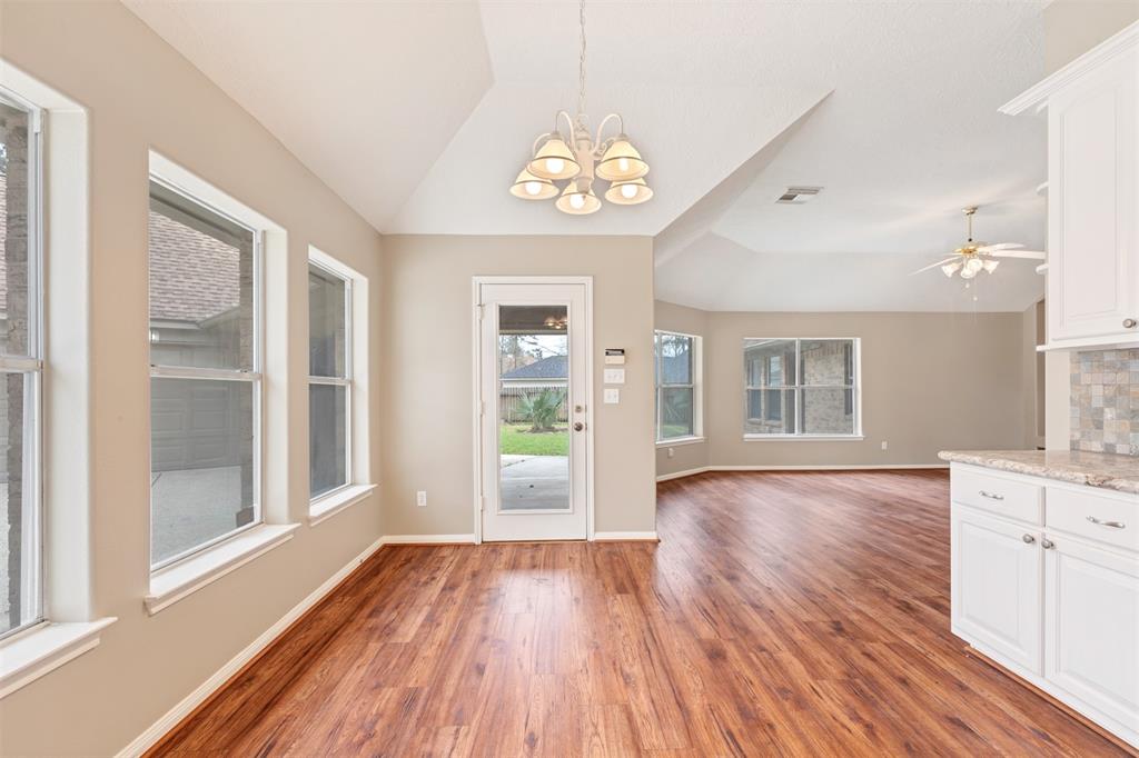 6007 Beufort Way, Spring, Texas image 13