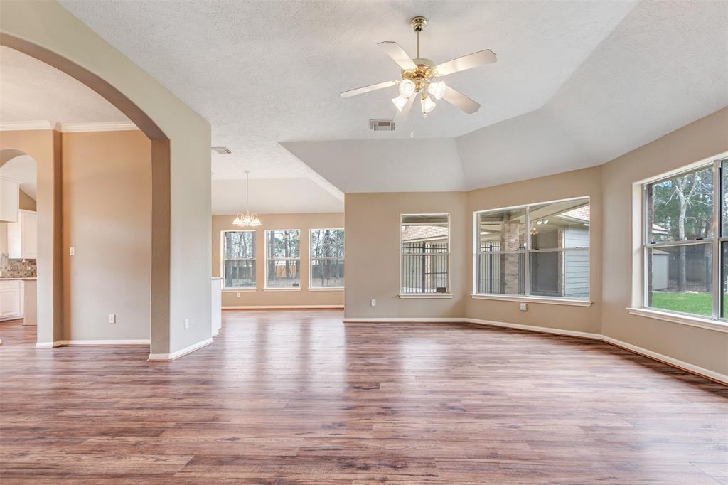 6007 Beufort Way, Spring, Texas image 5