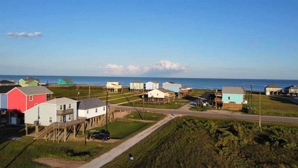 206 Nesmith Place, Surfside Beach, Texas image 1