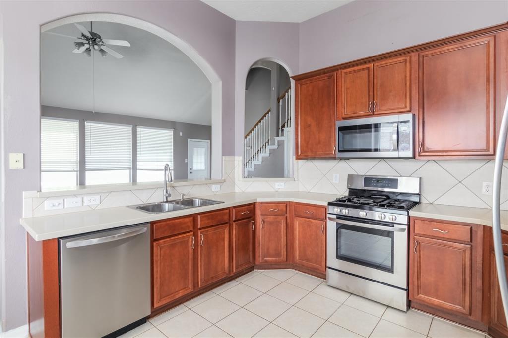 2705 Salt Grass Circle