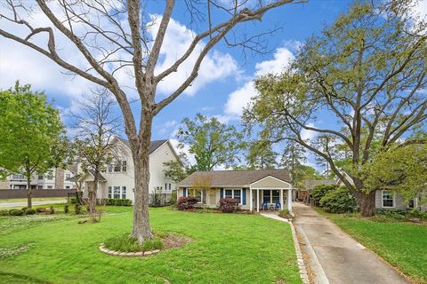 1507 Sue Barnett Drive Houston TX 77018