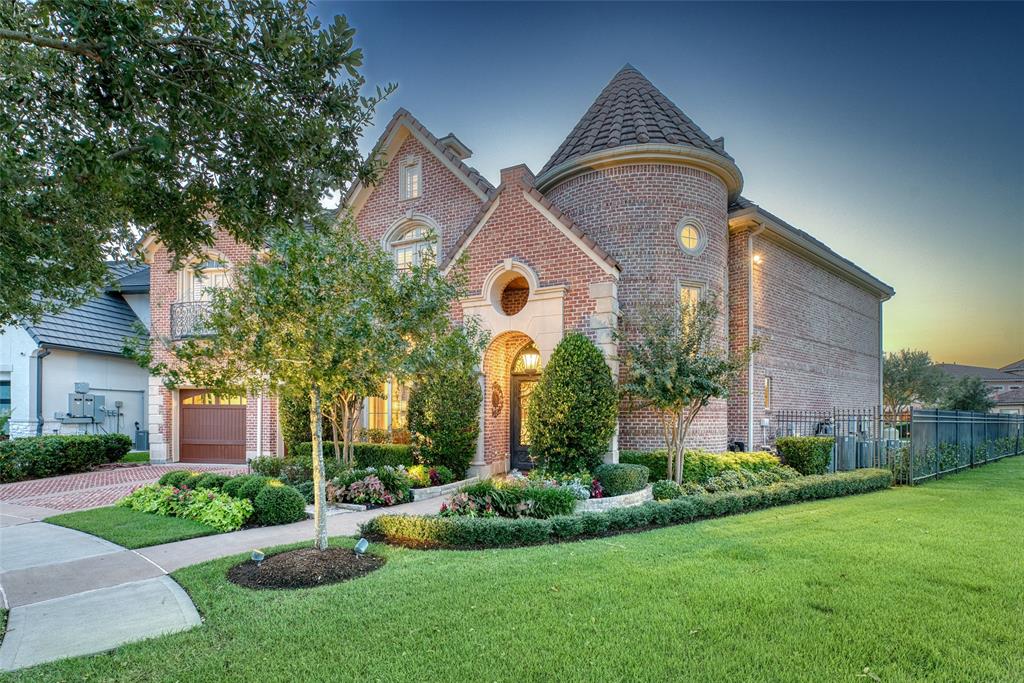 1007 Wavecrest Court
