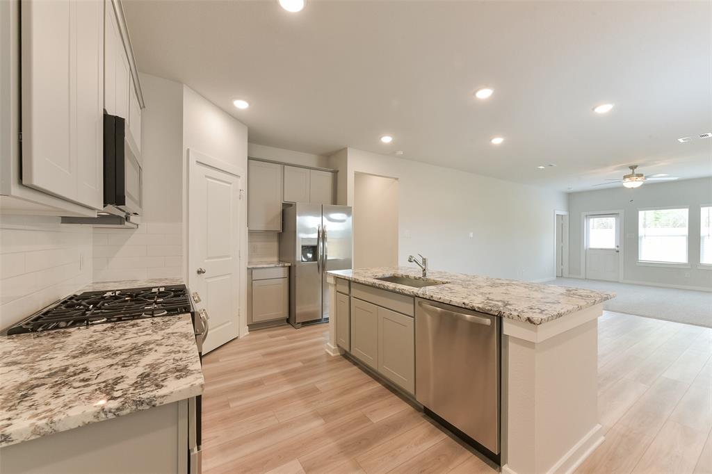1431 Mulberry Lane, Dayton, Texas image 9