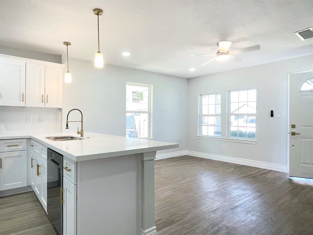 810 Avenue D, South Houston, Texas image 2