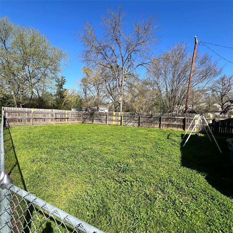 338 N Rusk Street, Centerville, Texas image 10