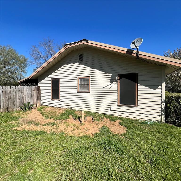 338 N Rusk Street, Centerville, Texas image 4