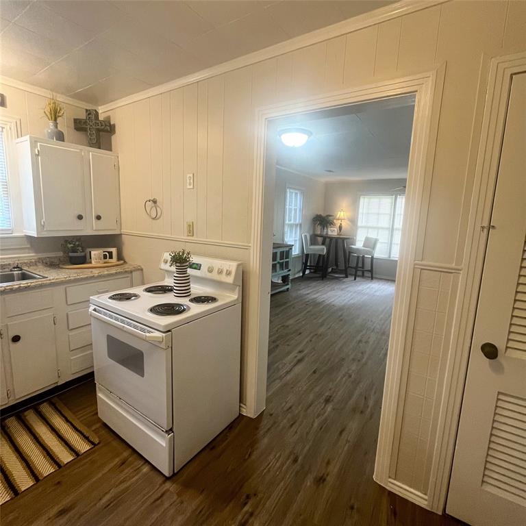 338 N Rusk Street, Centerville, Texas image 8
