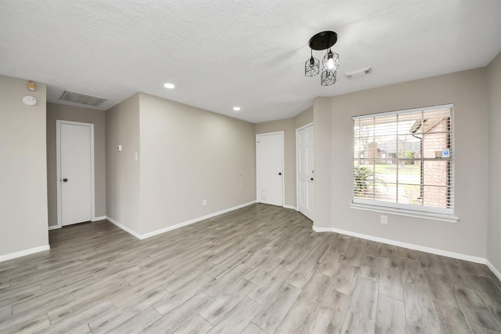 4915 Pecan Grove Dr Dr, Pearland, Texas image 5