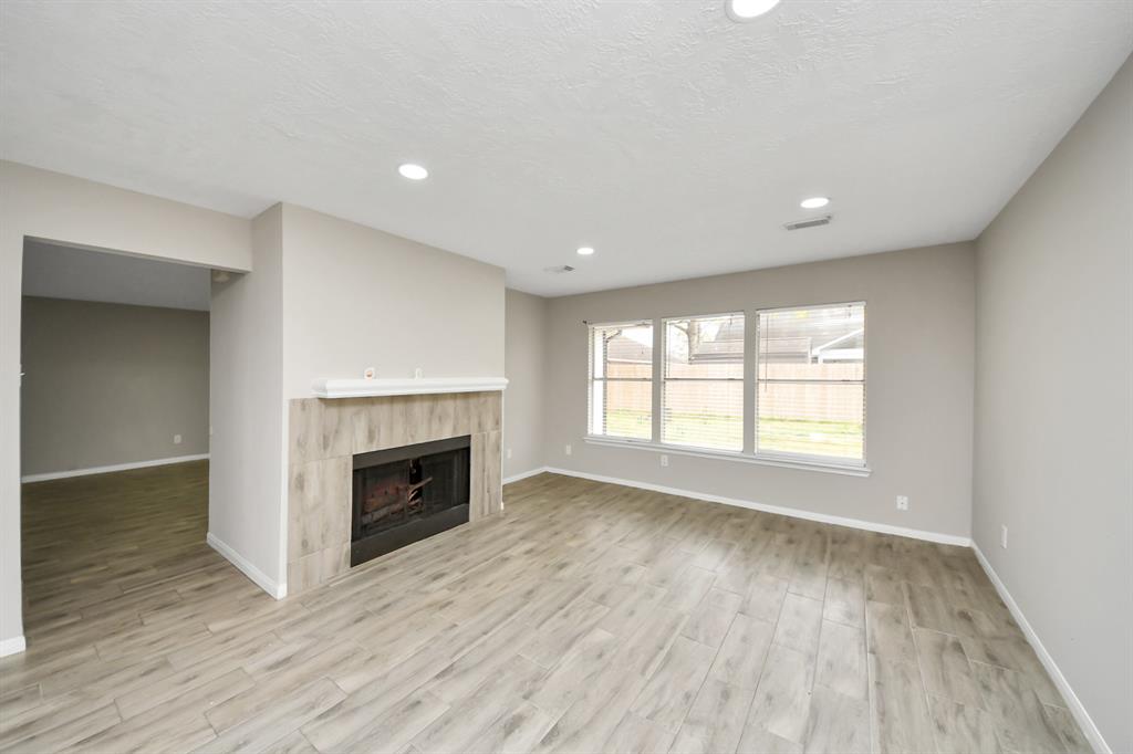 4915 Pecan Grove Dr Dr, Pearland, Texas image 7