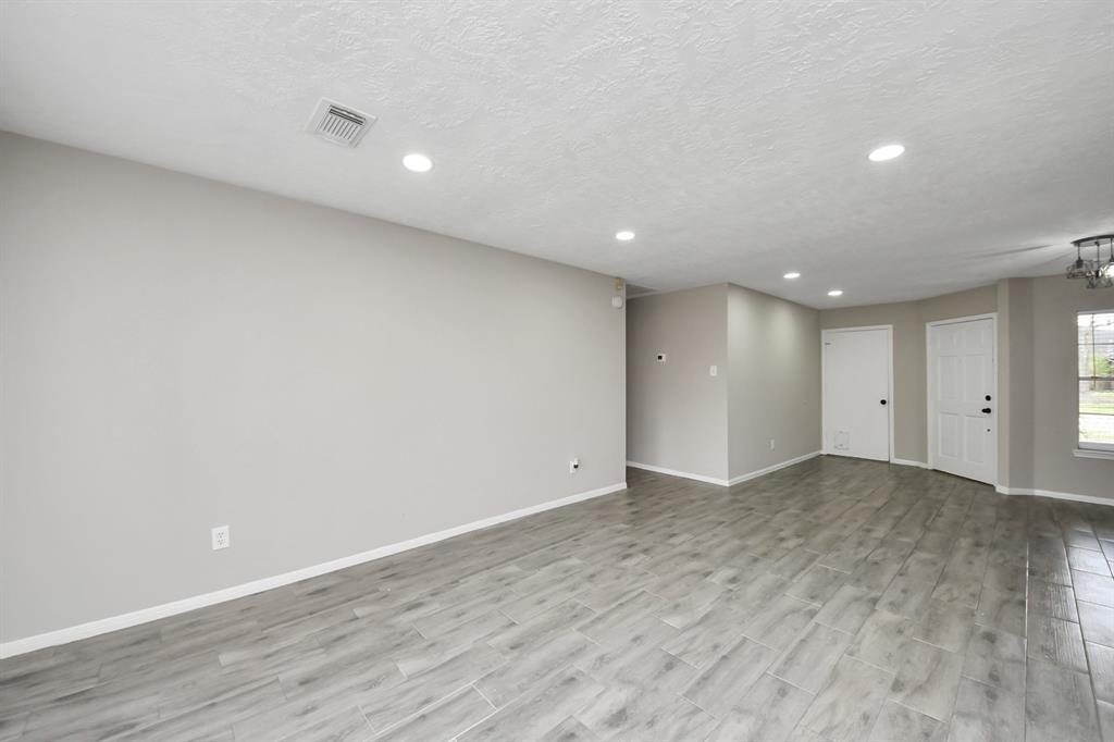 4915 Pecan Grove Dr Dr, Pearland, Texas image 9