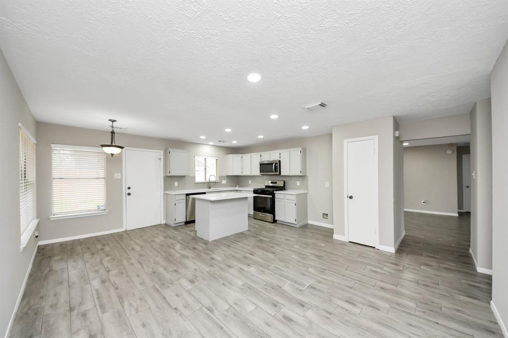 4915 Pecan Grove Dr Dr, Pearland, Texas image 10