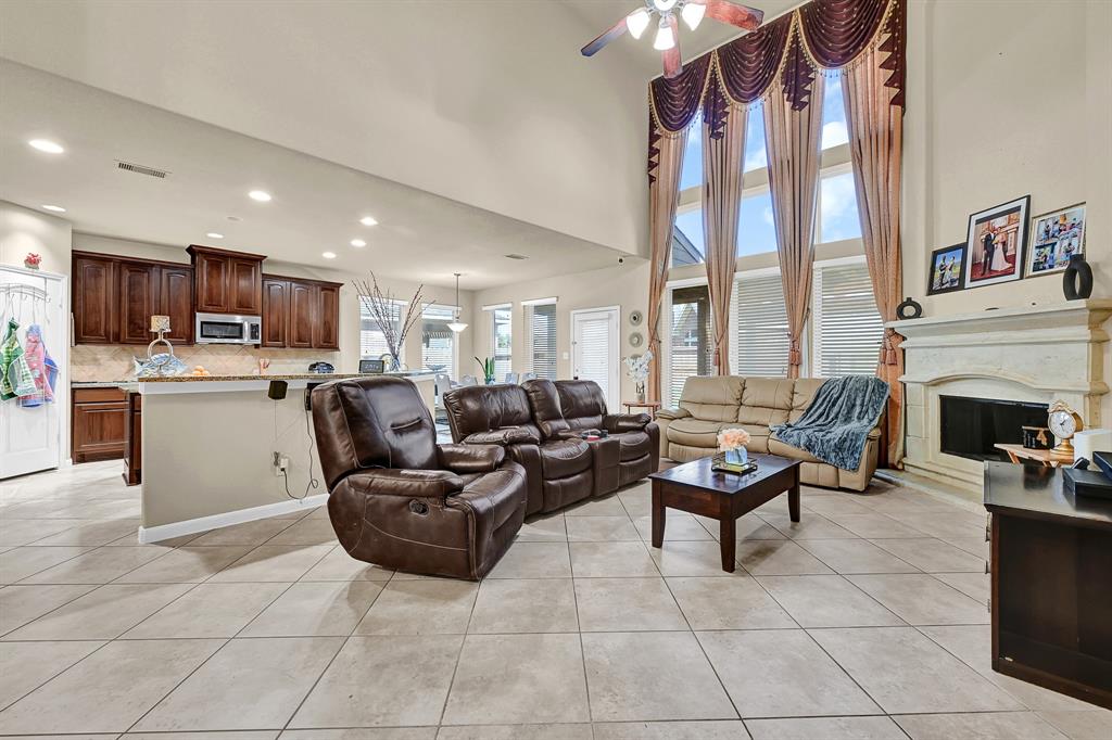 1926 Sequoia Trail Lane, Richmond, Texas image 1