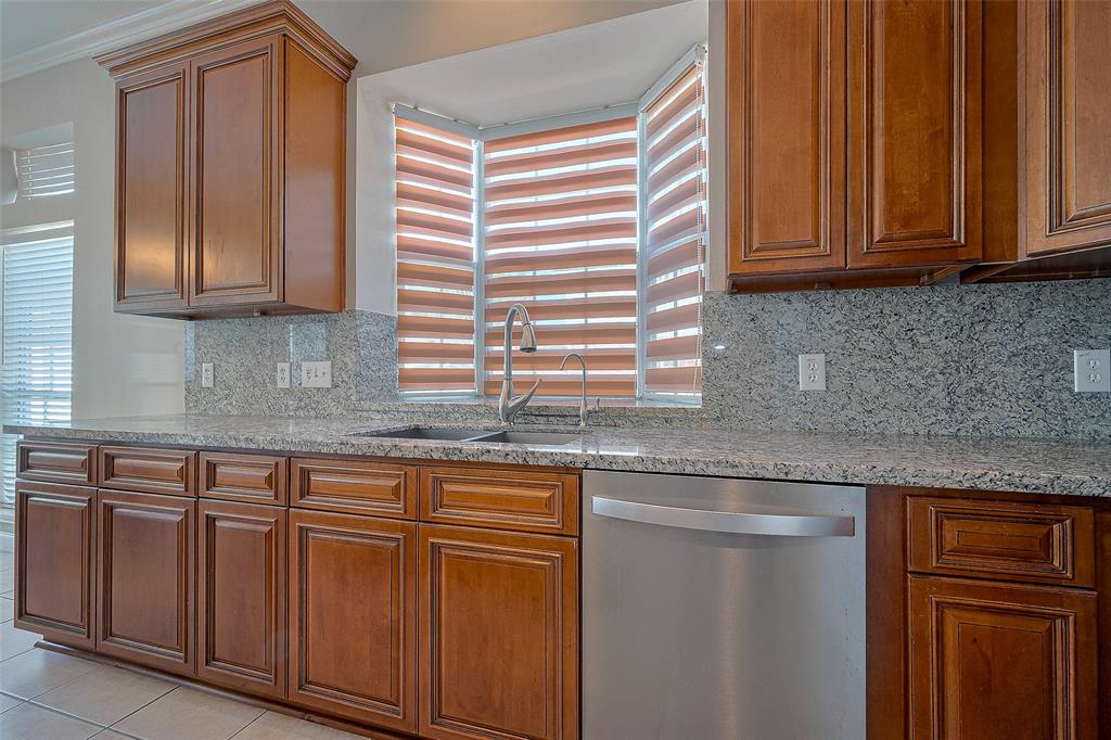 4707 Gladesdale Park Lane, Katy, Texas image 11