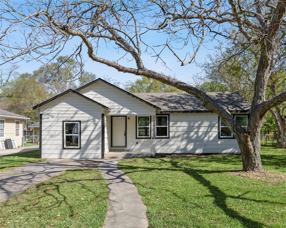 3221 12th Street, Bay City, Texas image 38