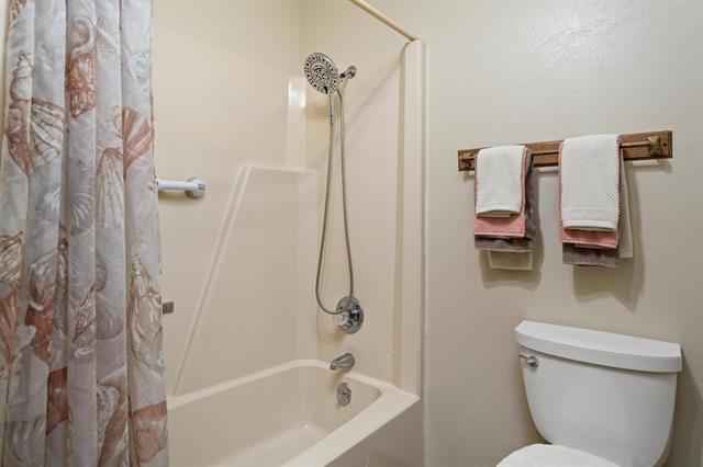 527 E Walton Road, Lumberton, Texas image 14