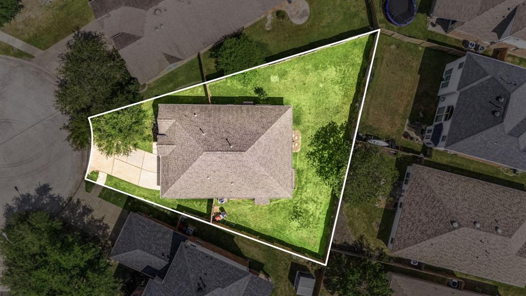 3515 Twin Mills Lane, Spring, Texas image 3