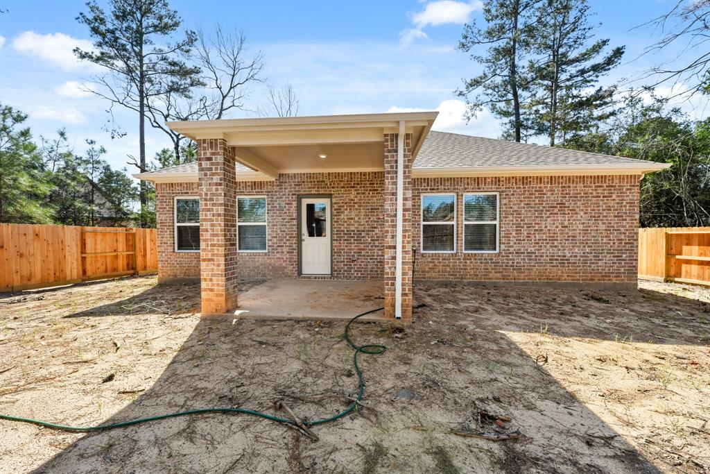 259 Garden Rose Trail, Conroe, Texas image 20