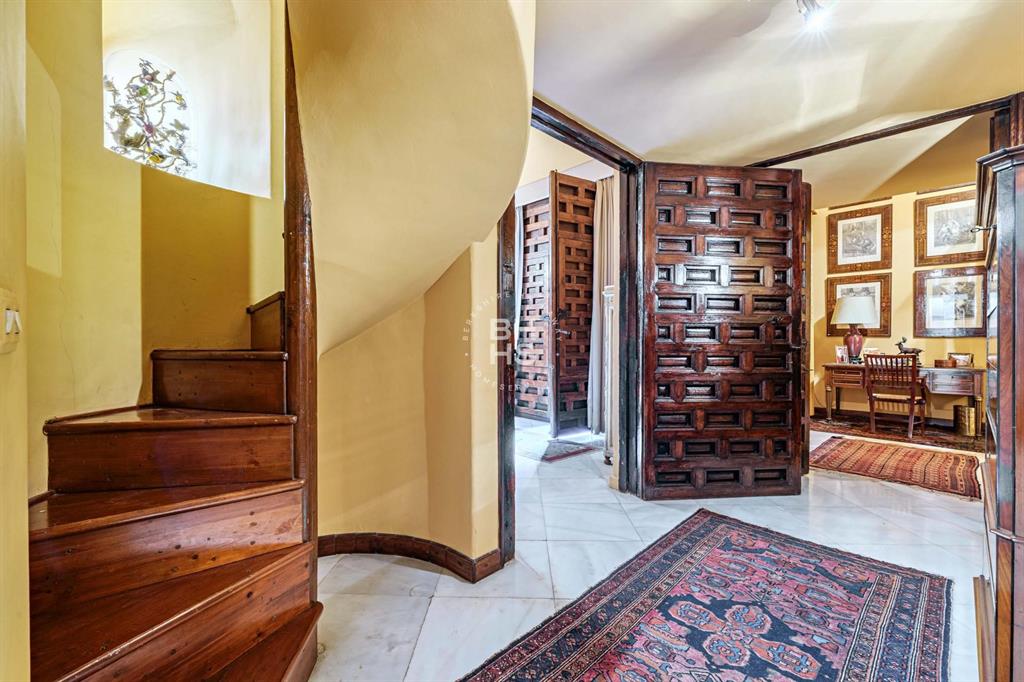 29015, Spain, 7 Bedrooms Bedrooms, ,3 BathroomsBathrooms,Residential,Active,181457