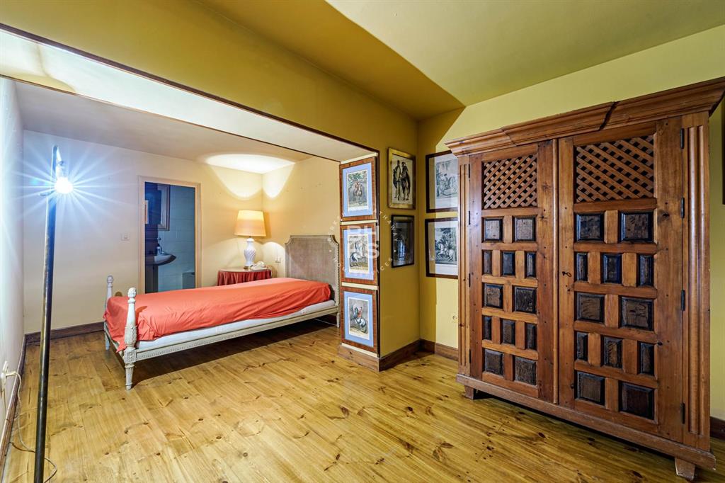 29015, Spain, 7 Bedrooms Bedrooms, ,3 BathroomsBathrooms,Residential,Active,181457