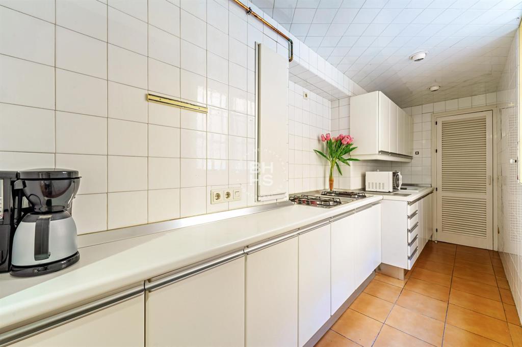 29015, Spain, 7 Bedrooms Bedrooms, ,3 BathroomsBathrooms,Residential,Active,181457