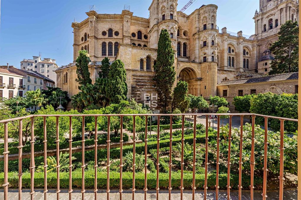 29015, Spain, 7 Bedrooms Bedrooms, ,3 BathroomsBathrooms,Residential,Active,181457