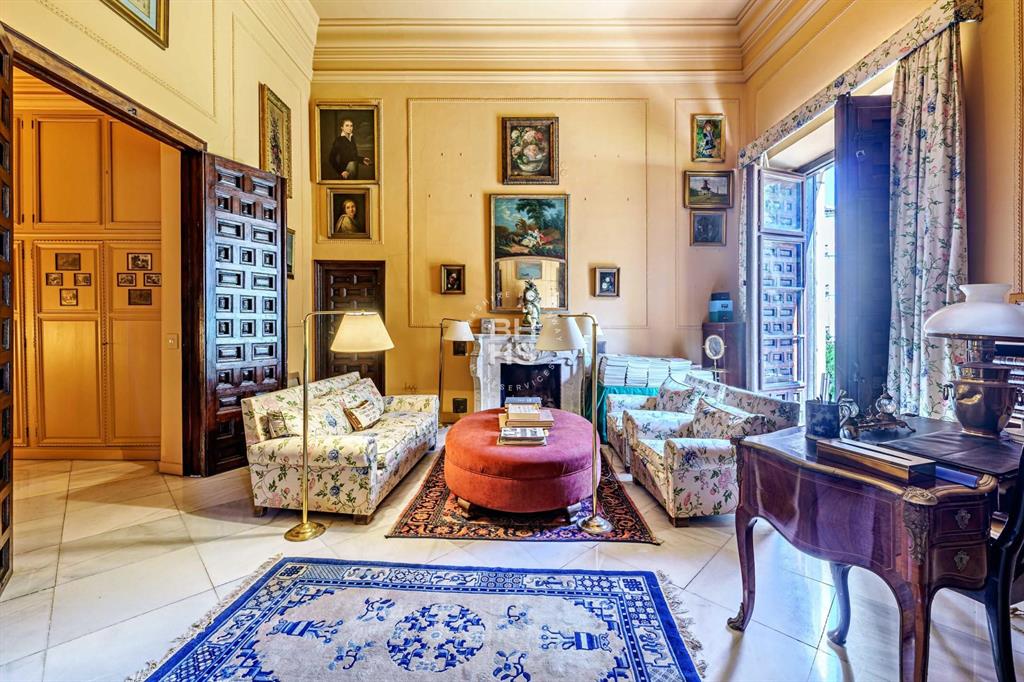 29015, Spain, 7 Bedrooms Bedrooms, ,3 BathroomsBathrooms,Residential,Active,181457