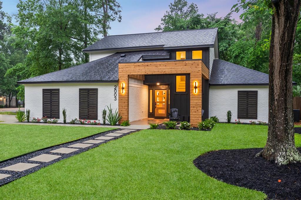 2003 Longstraw Place, The Woodlands, Texas image 1