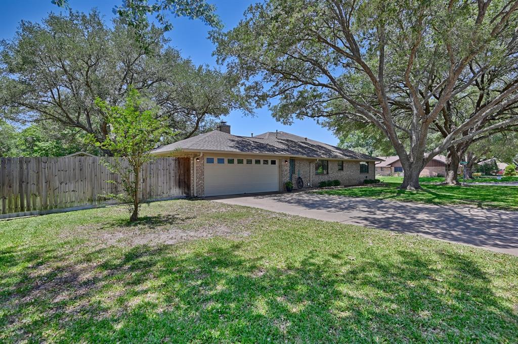 1600 Pecan Street, Brenham, Texas image 33