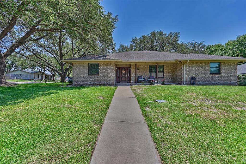 1600 Pecan Street, Brenham, Texas image 2