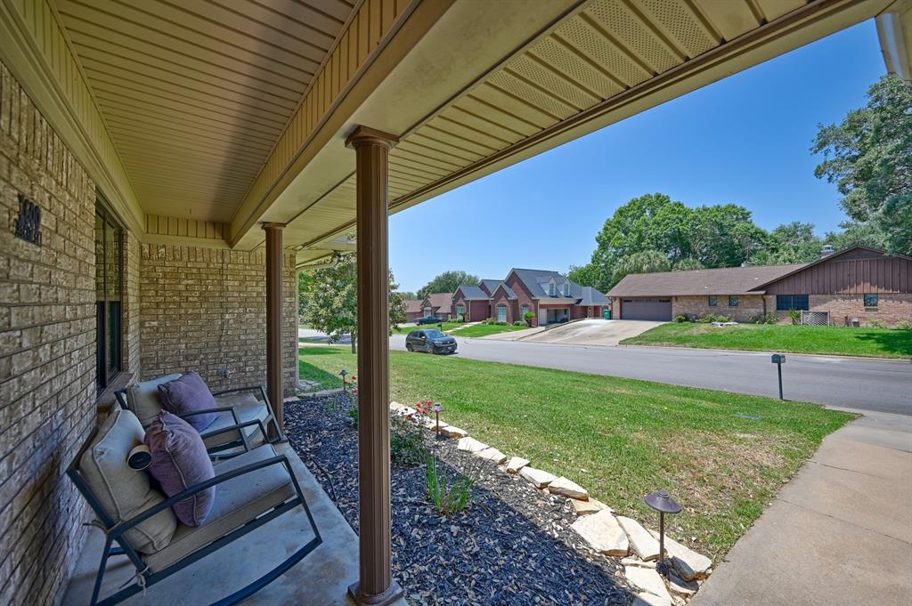 1600 Pecan Street, Brenham, Texas image 3
