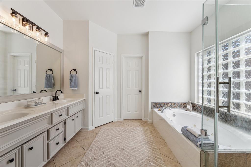 6107 Castle Peak Lane, League City, Texas image 17