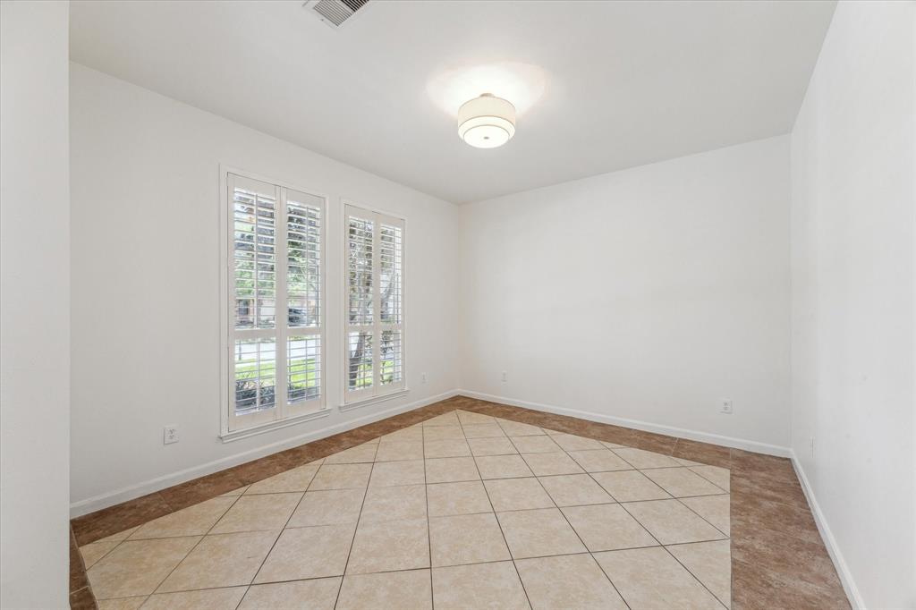 6107 Castle Peak Lane, League City, Texas image 6