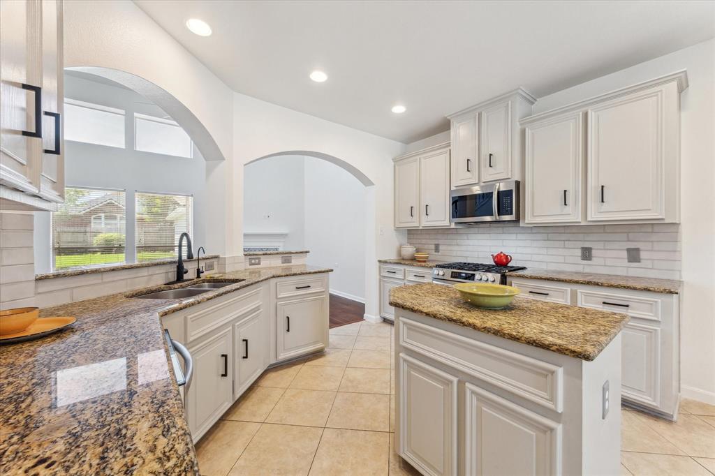 6107 Castle Peak Lane, League City, Texas image 14
