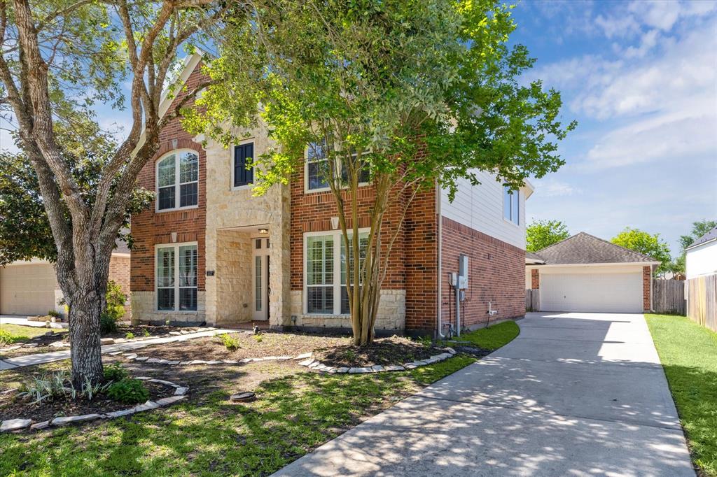 6107 Castle Peak Lane, League City, Texas image 2