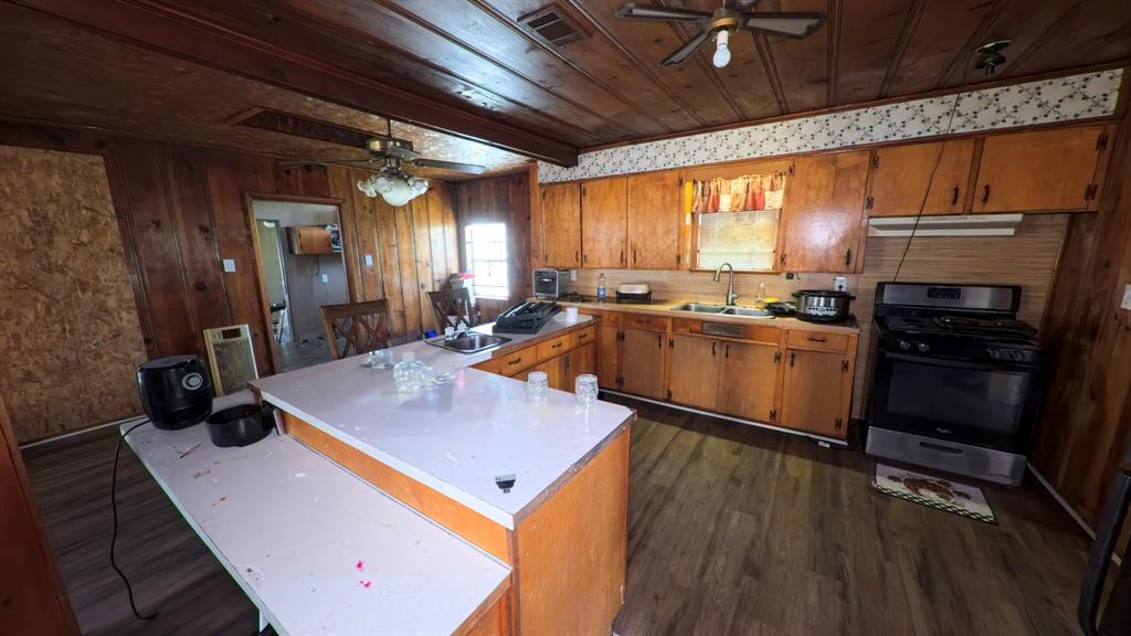 1060 Harrison Street, Beaumont, Texas image 11