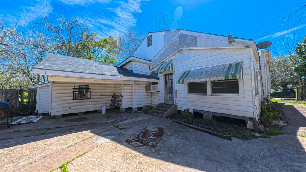 1060 Harrison Street, Beaumont, Texas image 4