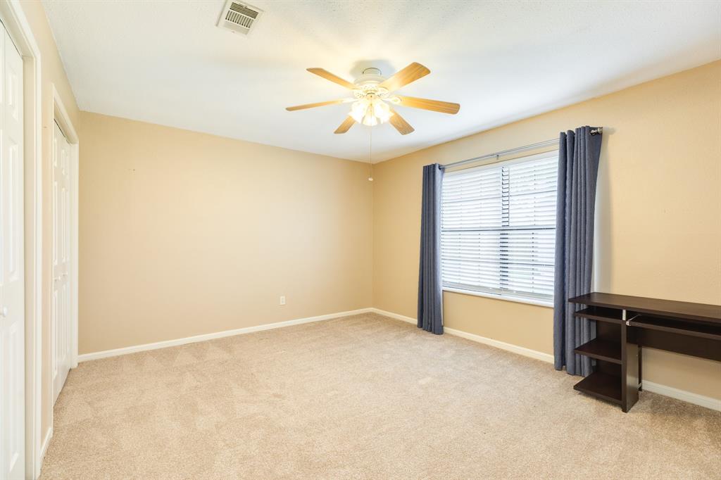 327 Petunia Street St, Lake Jackson, Texas image 17