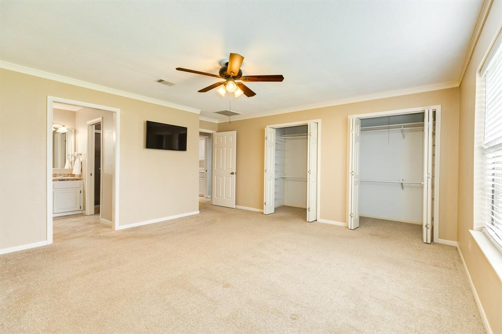 327 Petunia Street St, Lake Jackson, Texas image 12