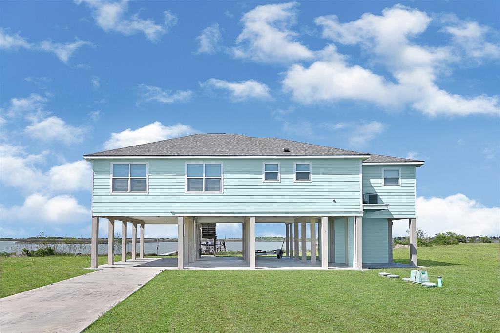 747 Waypoint Drive, Palacios, Texas image 6