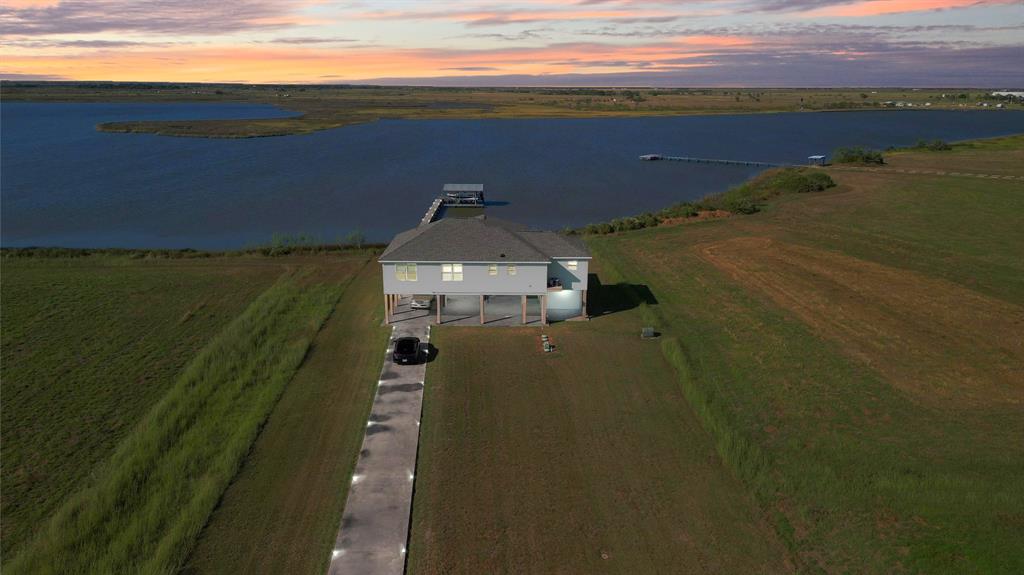 747 Waypoint Drive, Palacios, Texas image 2
