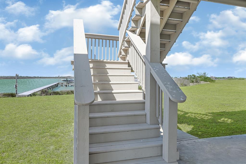 747 Waypoint Drive, Palacios, Texas image 9
