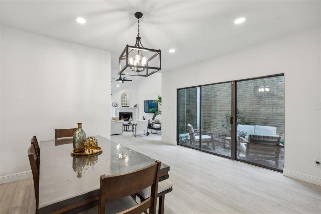 9584 Doliver Drive, Houston, Texas image 4