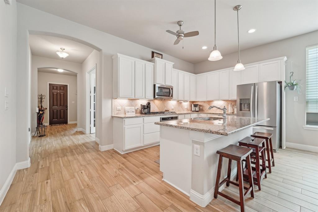 10029 Red Beadtree Place, Conroe, Texas image 3