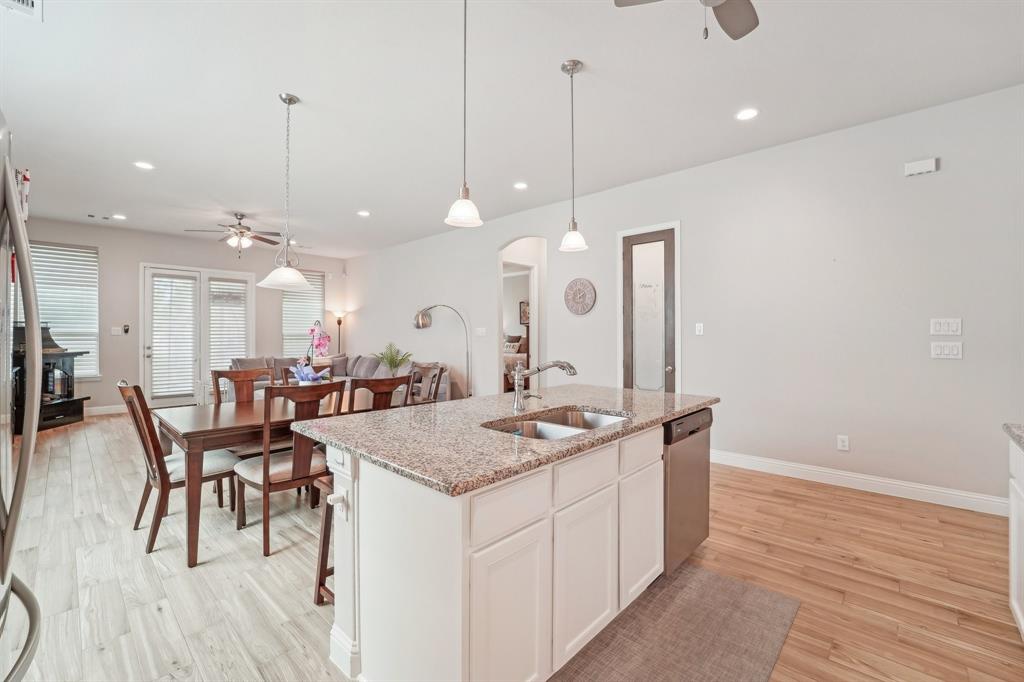 10029 Red Beadtree Place, Conroe, Texas image 6