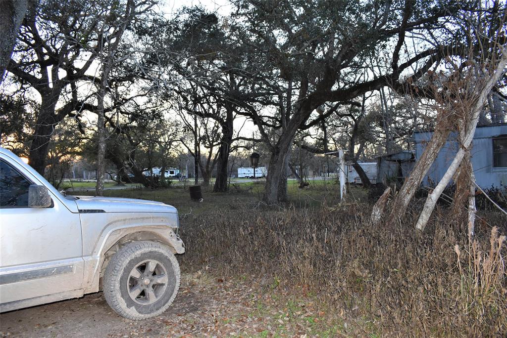 12 Guinevere Drive, Sargent, Texas image 6