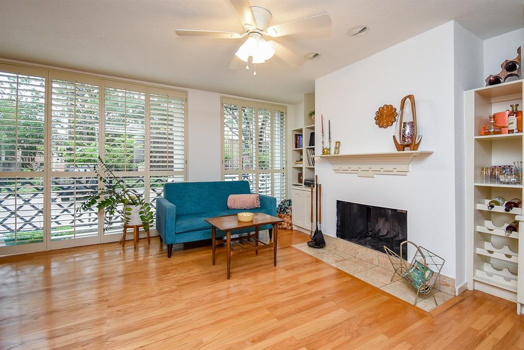 2333 Bering Drive #104, Houston, Texas image 9
