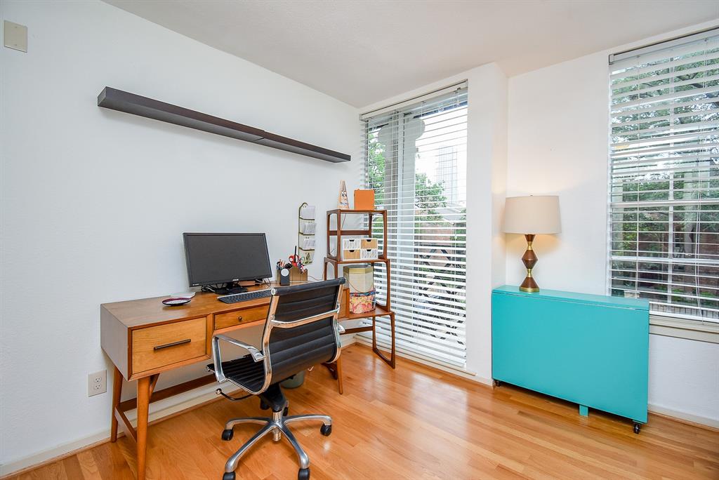 2333 Bering Drive #104, Houston, Texas image 25